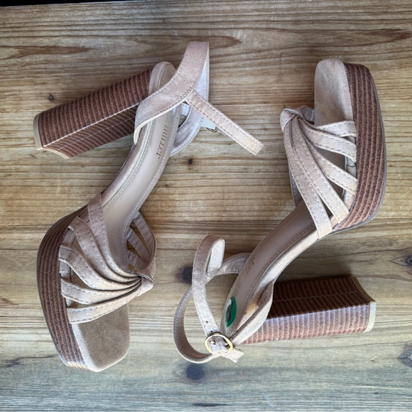 Olivia Miller Shoes - OLIVIA MILLER Chunky Boho Sandals 8